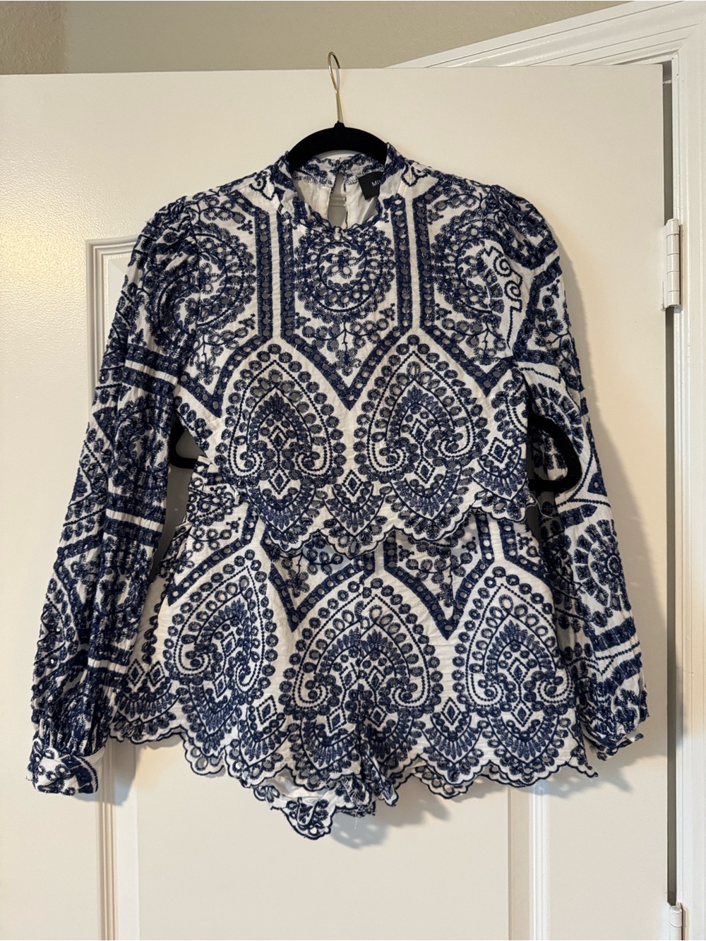 Women's Navy & White Lace Pattern Long-Sleeve Top & Matching Shorts